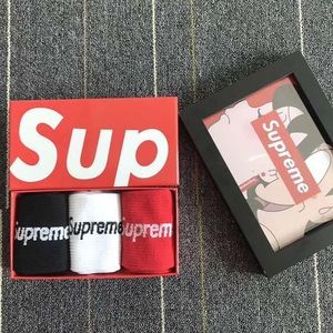 Supreme White With Red Supreme Label Socks (set Of Three) 100% Authentic